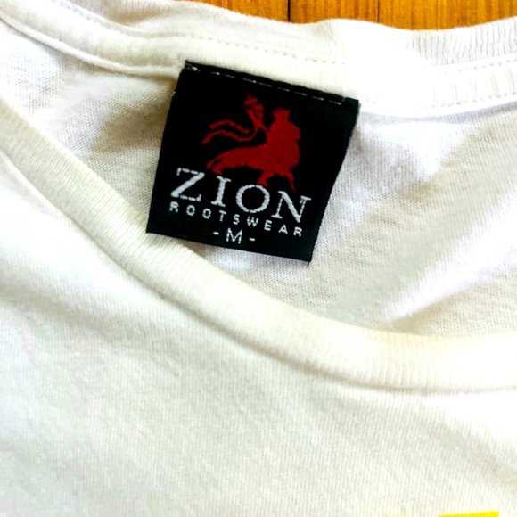 Medium Zion Rootswear Bob Marley Peace & Love T-shirt - Picture 3 of 3